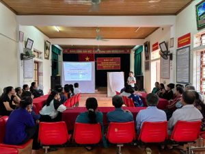 Trung tâm Khuyến nông tỉnh Hà Tĩnh phối hợp Ban quản lý dự án HCCD tổ chức các lớp tập huấn cho các hộ nông dân được hưởng lợi dự án CDP – oxfam tại các xã Hương Sơn, Vũ Quang, Thượng Đức, tỉnh Hà Tĩnh