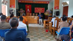 Tập huấn kỹ thuật nuôi ong nội lấy mật cho nông dân xã Nghi Xuân